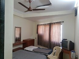 Hotel Dhruv Palace