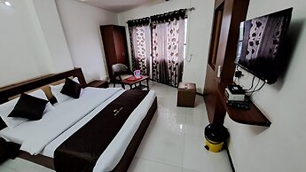 Hotel Dhruv Palace