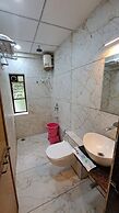 Hotel Dhruv Palace