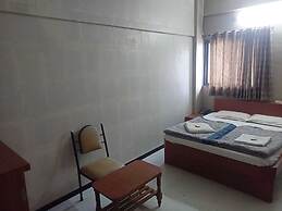 Hotel Dhruv Palace