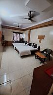 Hotel Dhruv Palace