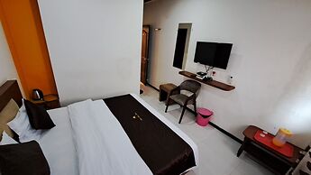 Hotel Dhruv Palace
