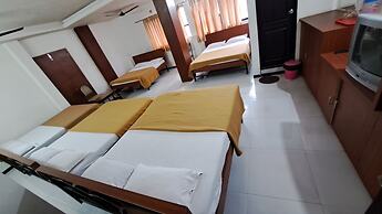 Hotel Dhruv Palace