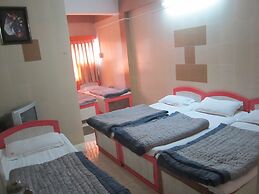 Hotel Dhruv Palace