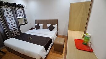 Hotel Dhruv Palace