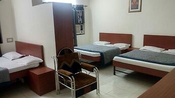 Hotel Dhruv Palace