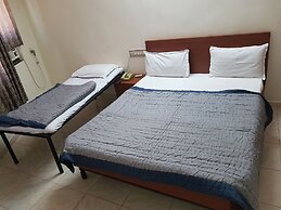 Hotel Dhruv Palace