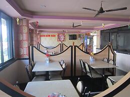 Hotel Dhruv Palace