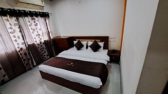 Hotel Dhruv Palace