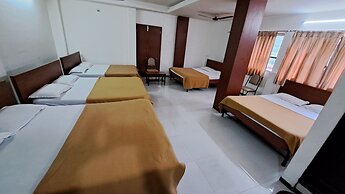 Hotel Dhruv Palace