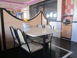Hotel Dhruv Palace