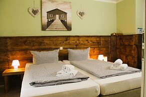 ARRIVEL Pension Haus am Bach