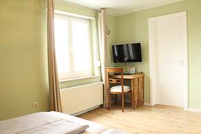 ARRIVEL Pension Haus am Bach
