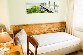 ARRIVEL Pension Haus am Bach