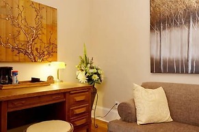 Cheltenham Suites