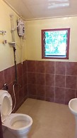 Sukau Backpackers B&B