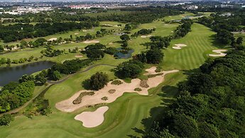 Tinidee Hotel Bangkok Golf Club