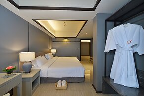 Tinidee Hotel Bangkok Golf Club