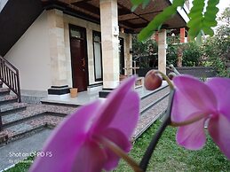 Bisma Jaya Bungalow