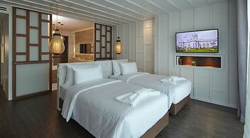 Whale Hua Hin