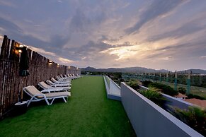 Whale Hua Hin