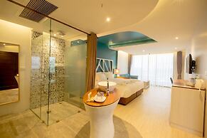 Whale Hua Hin