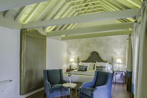 Halo Boutique Hotel