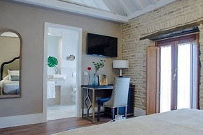 Halo Boutique Hotel
