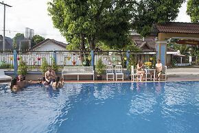 Annecy Hotel Vang Vieng
