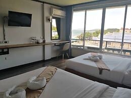 Pimpimarn Beach Hotel