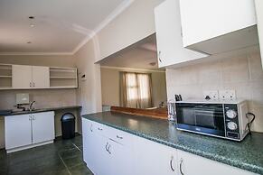 Little Rose Guesthouse & Self-Catering