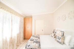 Little Rose Guesthouse & Self-Catering
