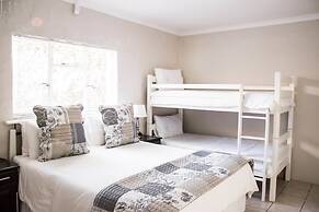 Little Rose Guesthouse & Self-Catering