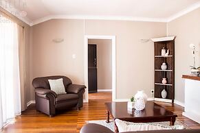 Little Rose Guesthouse & Self-Catering