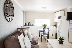 Little Rose Guesthouse & Self-Catering