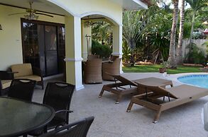 Kim Beatriz Compound