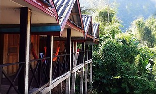 Riverview Bungalows & GH