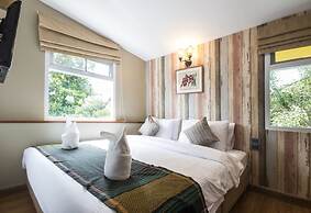 Tawan Bed Club