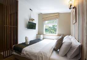 Tawan Bed Club