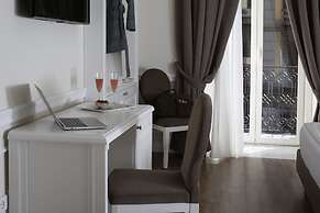 La Fontanina Suites