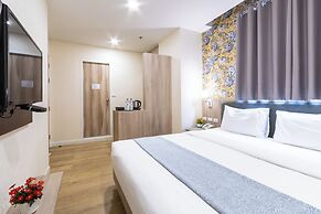 Leela Orchid Hotel