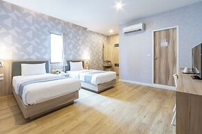Leela Orchid Hotel