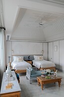 The Inside House