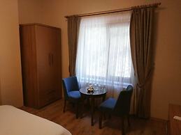 Kizkalesi Hotel