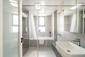 Tyms High Serviced Residence Shanghai Xujiahui Metro