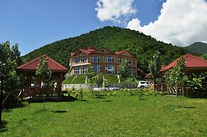 Kungut Hotel & Resort