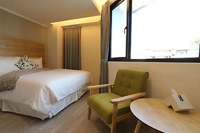 Flora INN