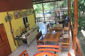 Mata Guesthouse