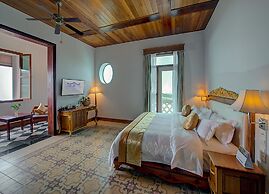 Le Bokor Palace