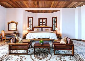 Le Bokor Palace